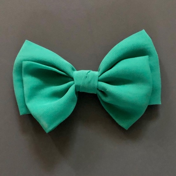 Claire's Other - Claire’s Large Green Bow Hair Clip